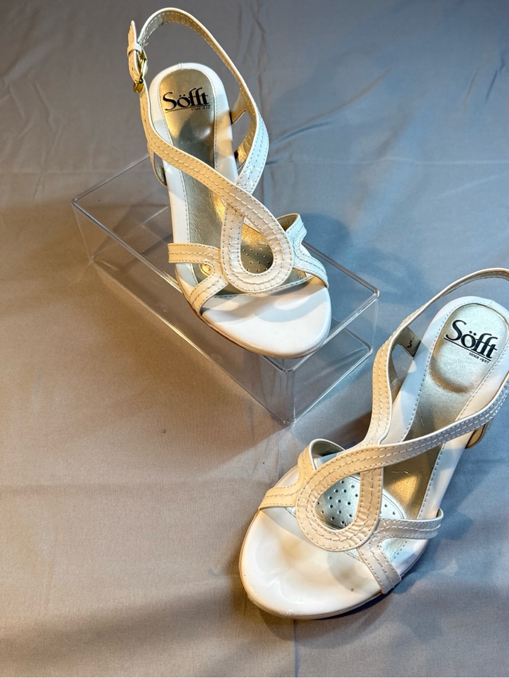 Söfft White Leather Strappy Slingback Sandals
